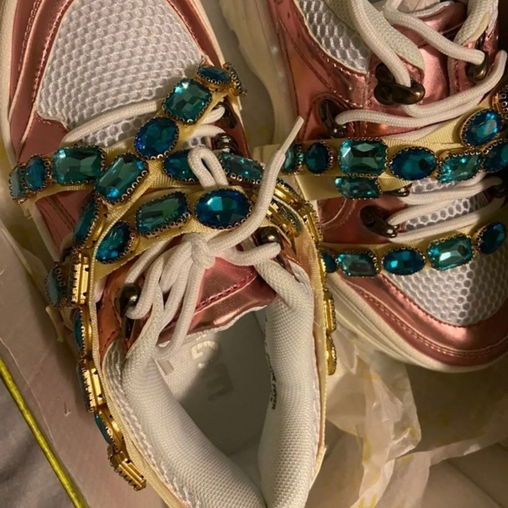Chunky sneakers